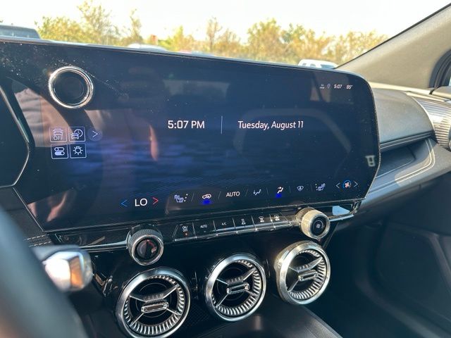 2024 Chevrolet Blazer EV LT — photo 22 of 29