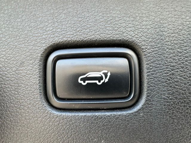 2024 Kia Sportage Hybrid EX — photo 11 of 31