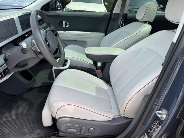 2023 Hyundai IONIQ 5 Limited — photo 20 of 35