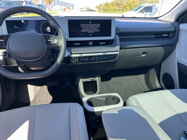 2023 Hyundai IONIQ 5 Limited — photo 19 of 35
