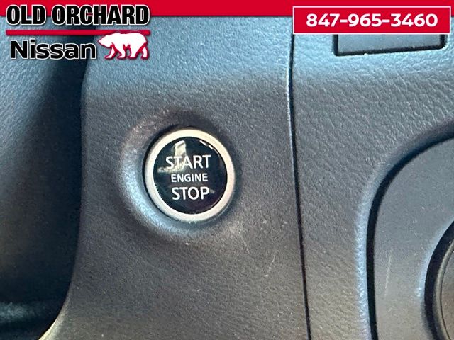 2025 Nissan Frontier PRO-4X — photo 16 of 22