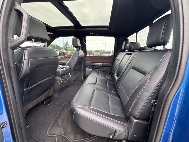 2023 Ford F-150 Lariat — photo 11 of 29