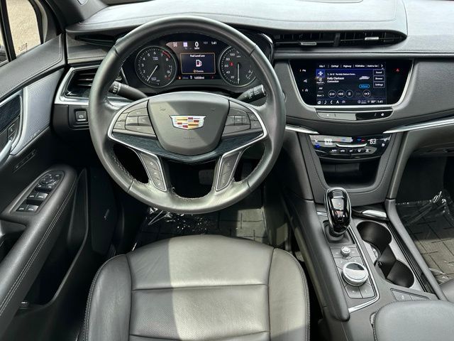 2024 Cadillac XT5 Premium Luxury — photo 18 of 36