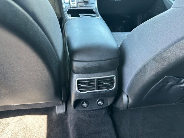 2023 Hyundai Santa Fe SEL — photo 16 of 28