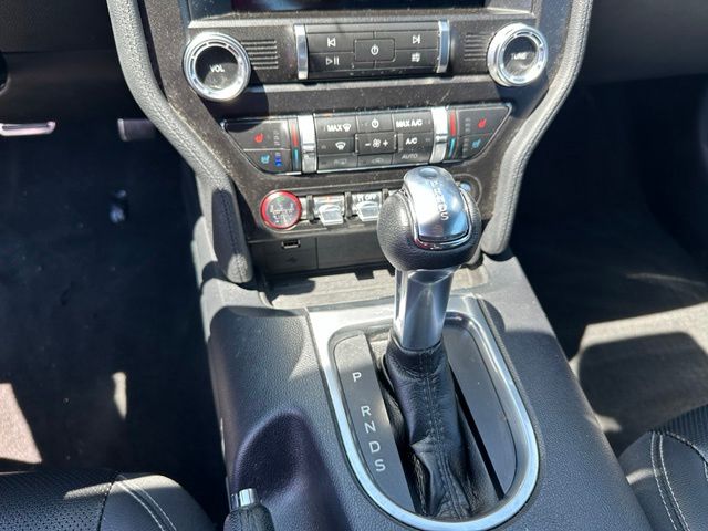 2021 Ford Mustang Ecoboost Premium — photo 15 of 21