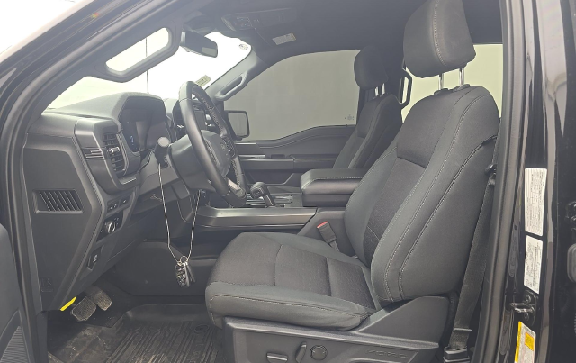 2024 Ford F-150 XLT — photo 5 of 8