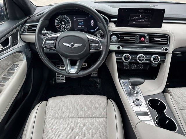 2023 Genesis G70 3.3T — photo 15 of 39