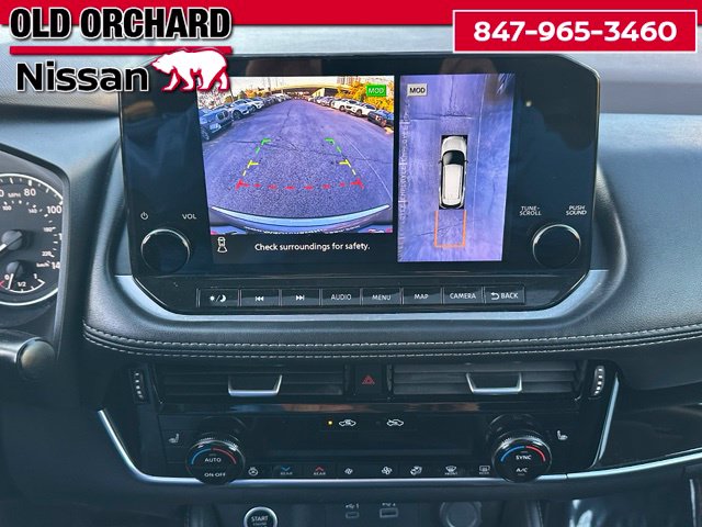 2023 Nissan Rogue SL — photo 18 of 22