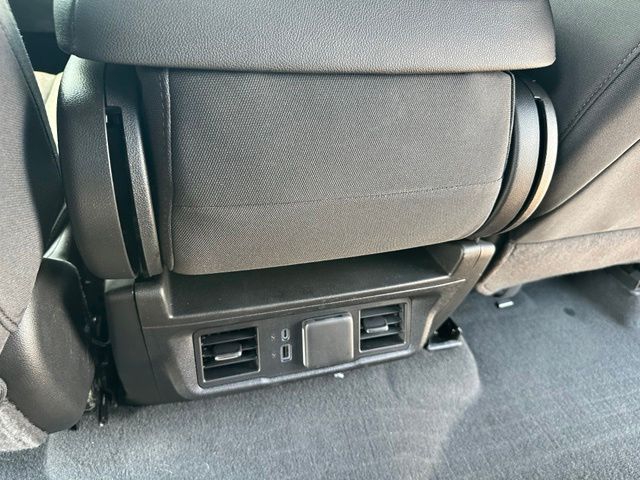 2024 GMC Sierra 1500 Elevation — photo 17 of 29