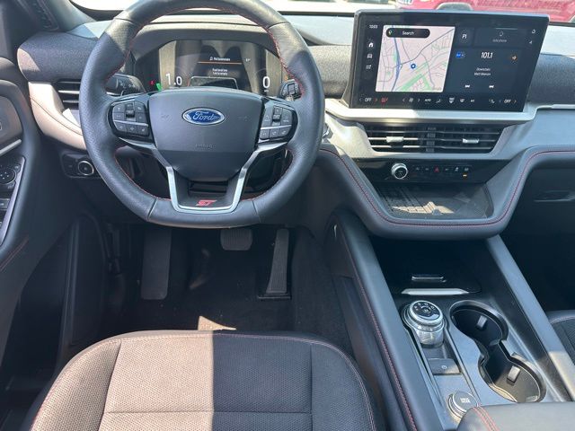 2025 Ford Explorer ST — photo 20 of 35