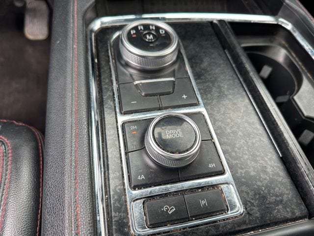 2022 Ford Expedition Limited — photo 25 of 34