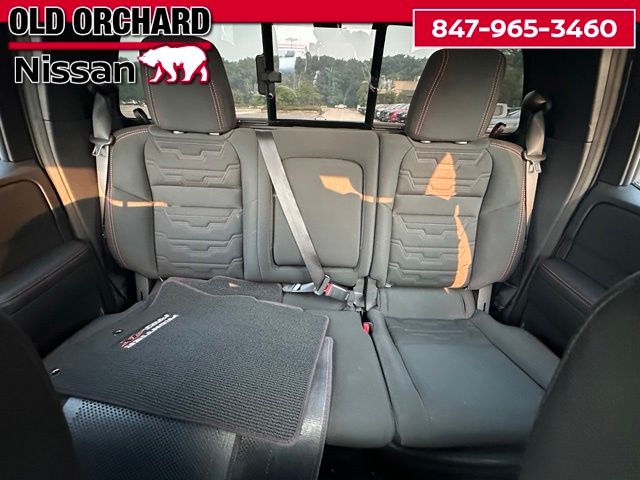 2025 Nissan Frontier PRO-4X — photo 16 of 23