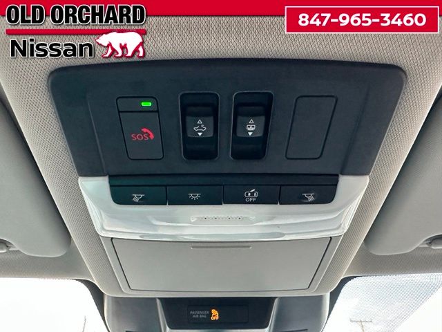 2023 Nissan Rogue SL — photo 18 of 22