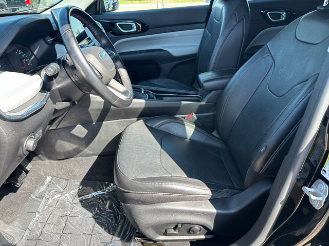 2022 Jeep Compass Limited — photo 16 of 25
