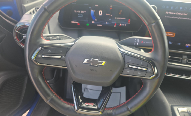 2024 Chevrolet Equinox EV RS — photo 7 of 8