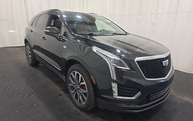 2023 Cadillac XT5 Sport — photo 3 of 10