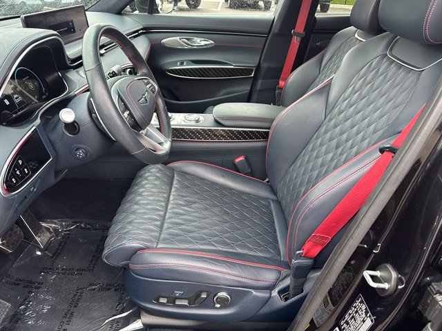 2023 Genesis GV70 3.5T Sport — photo 21 of 39