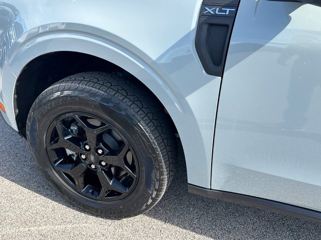 2024 Ford Maverick XLT — photo 9 of 28