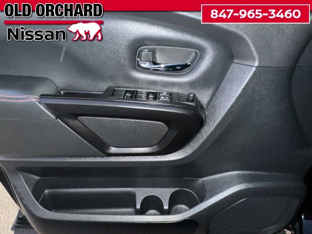 2024 Nissan Titan PRO-4X — photo 11 of 22