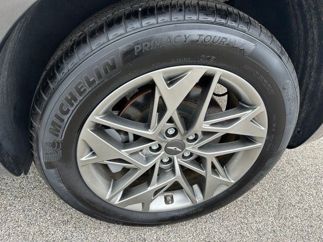 2025 Genesis GV70 2.5T — photo 8 of 31