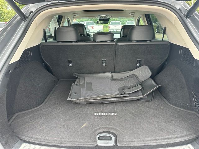 2025 Genesis GV70 2.5T — photo 9 of 31