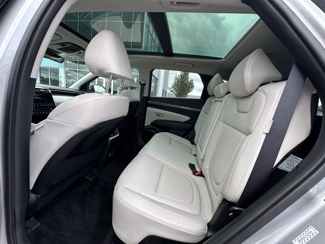 2024 Hyundai Tucson Hybrid Limited — photo 17 of 39