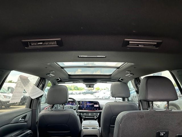 2024 Chevrolet Traverse RS — photo 10 of 38