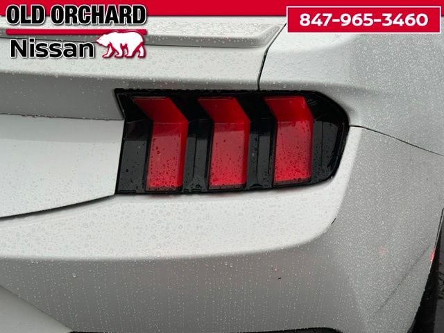 2024 Ford Mustang Ecoboost Premium — photo 10 of 22