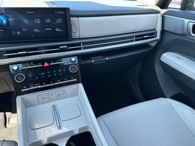 2025 Hyundai Santa Fe SEL — photo 16 of 28
