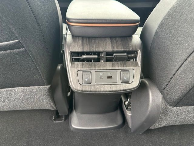 2024 Nissan Ariya Engage e-4orce — photo 16 of 27