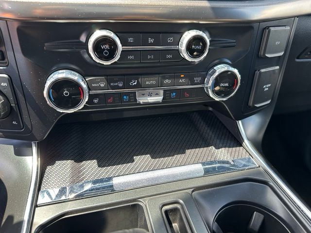 2021 Ford F-150 Raptor — photo 22 of 33
