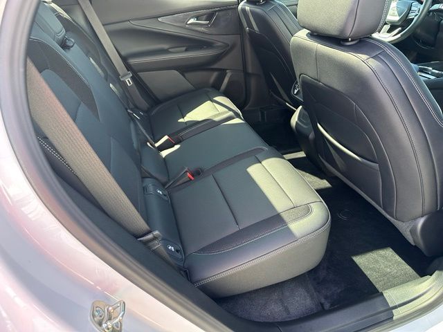 2025 Chevrolet Blazer EV LT — photo 12 of 33