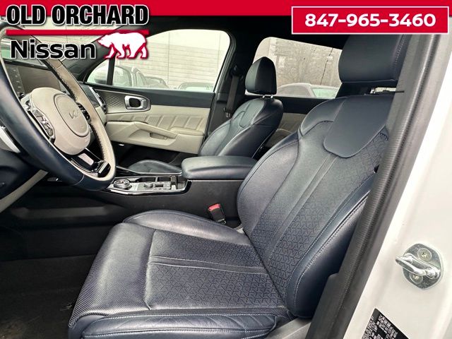 2022 Kia Sorento Plug-In Hybrid SX Prestige — photo 12 of 22