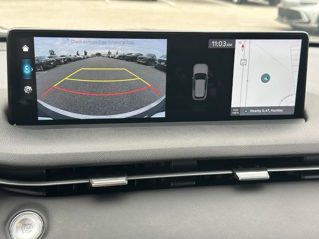 2025 Genesis GV70 2.5T — photo 28 of 31