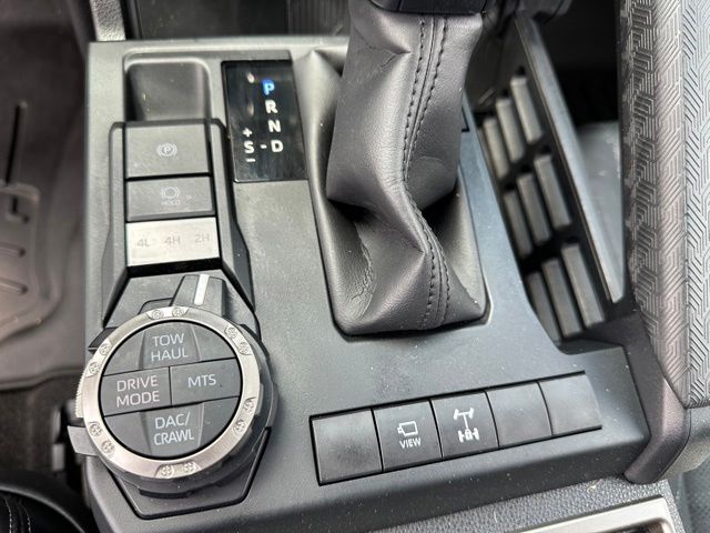 2025 Toyota 4Runner TRD Off-Road Premium — photo 24 of 30