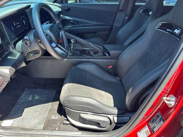 2024 Hyundai Elantra N Base — photo 16 of 29