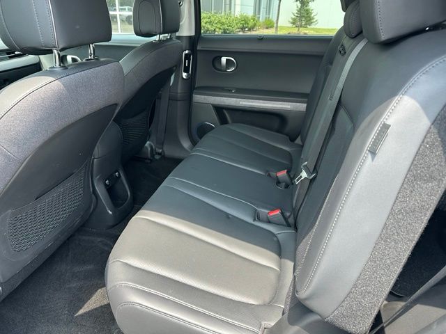 2024 Hyundai IONIQ 5 Limited — photo 13 of 35