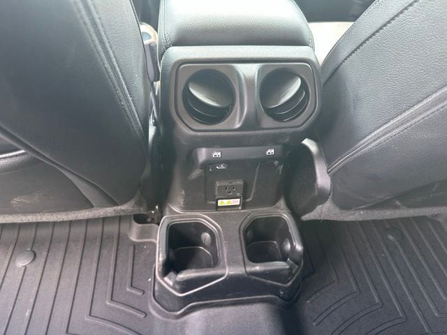 2021 Jeep Gladiator Overland — photo 15 of 28