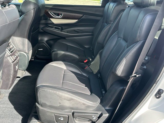 2021 Subaru Ascent Touring — photo 13 of 35