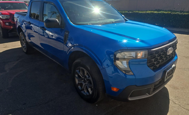 2025 Ford Maverick XLT — photo 2 of 5