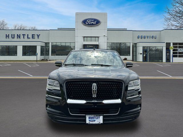 2022 Lincoln Navigator L Reserve — photo 3 of 37