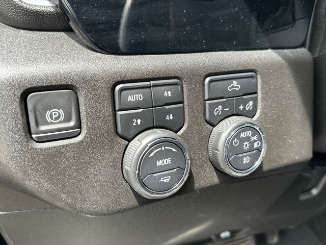 2024 Chevrolet Silverado 1500 RST — photo 18 of 28