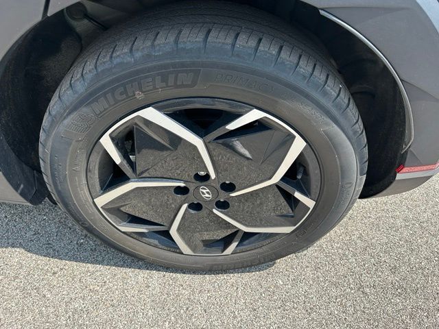 2023 Hyundai IONIQ 5 SEL — photo 8 of 25