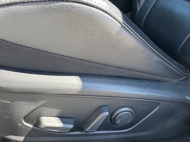 2023 Hyundai Elantra Hybrid Limited — photo 17 of 25
