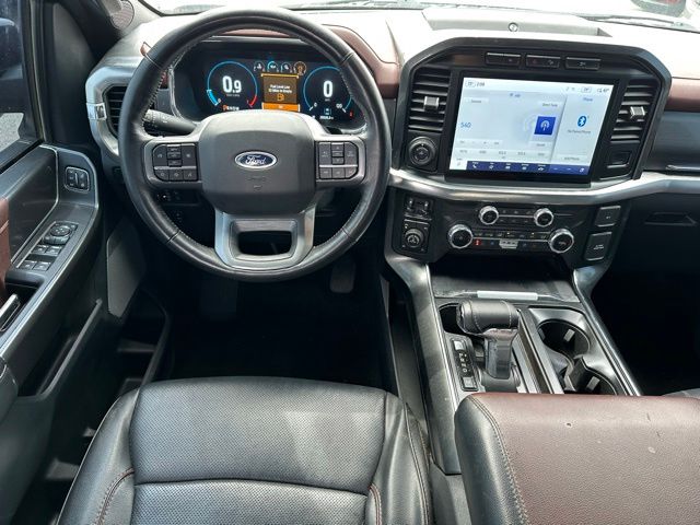 2022 Ford F-150 Lariat — photo 10 of 21