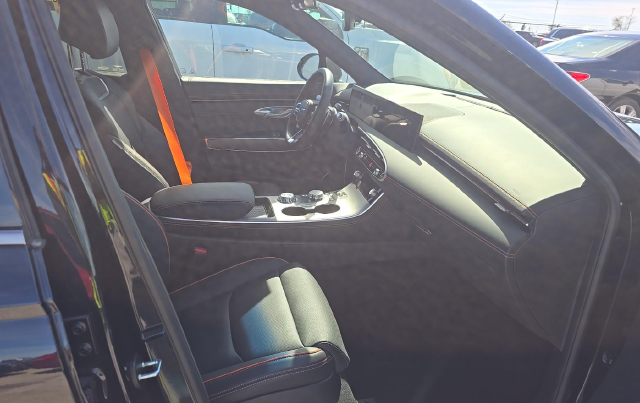 2026 Genesis GV70 3.5T Sport Advanced — photo 6 of 9