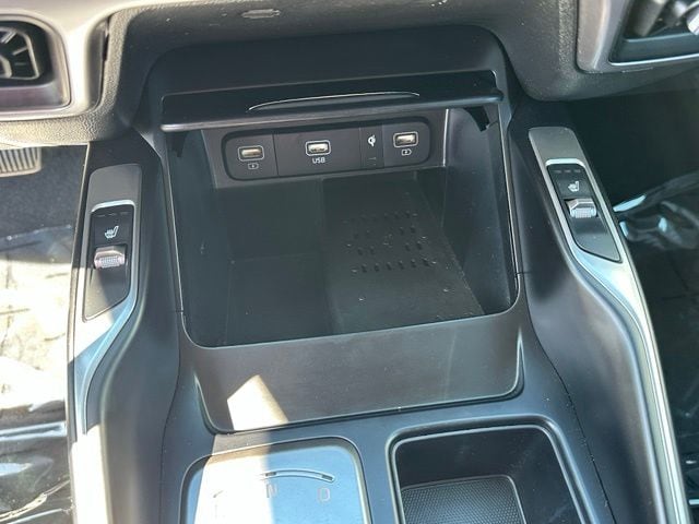 2023 Kia Sorento Hybrid EX — photo 25 of 31