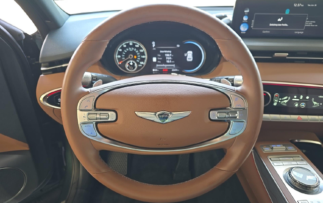 2024 Genesis GV70 2.5T — photo 7 of 10