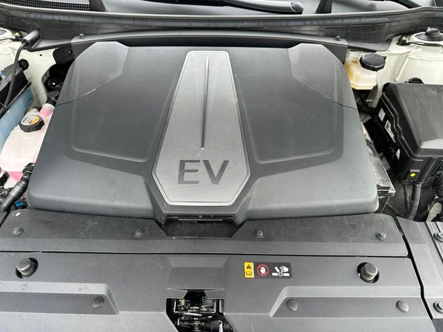 2024 Kia EV6 GT — photo 9 of 37