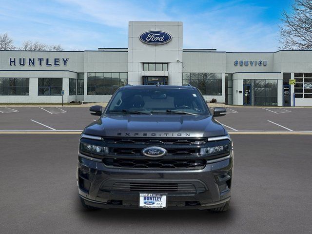 2022 Ford Expedition Limited — photo 3 of 38